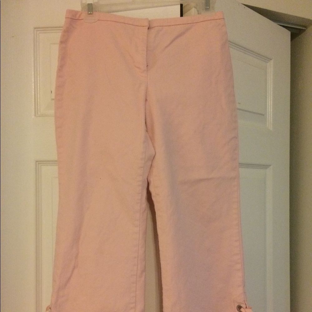 Express light pink capri
